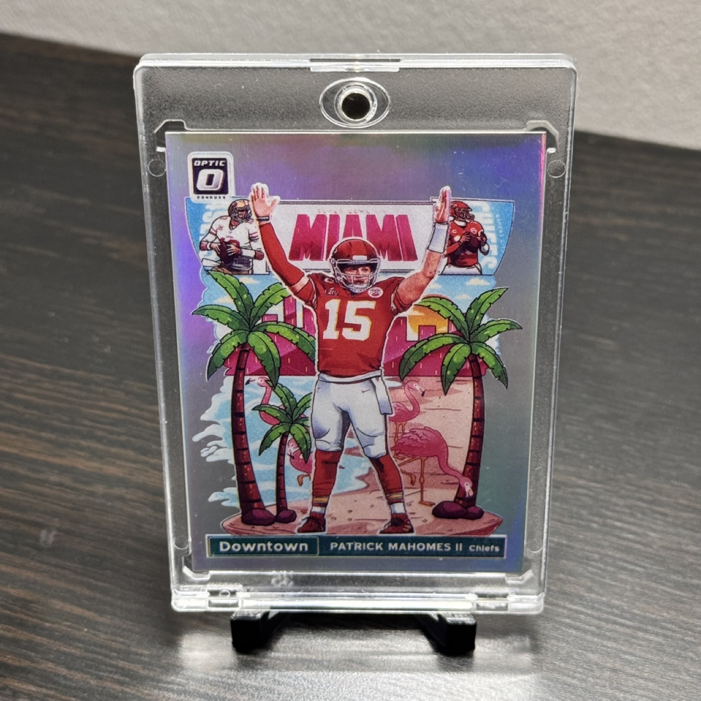 Patrick Mahomes II Downtown Optic Prizm Football Card #DT-29 - photo 2
