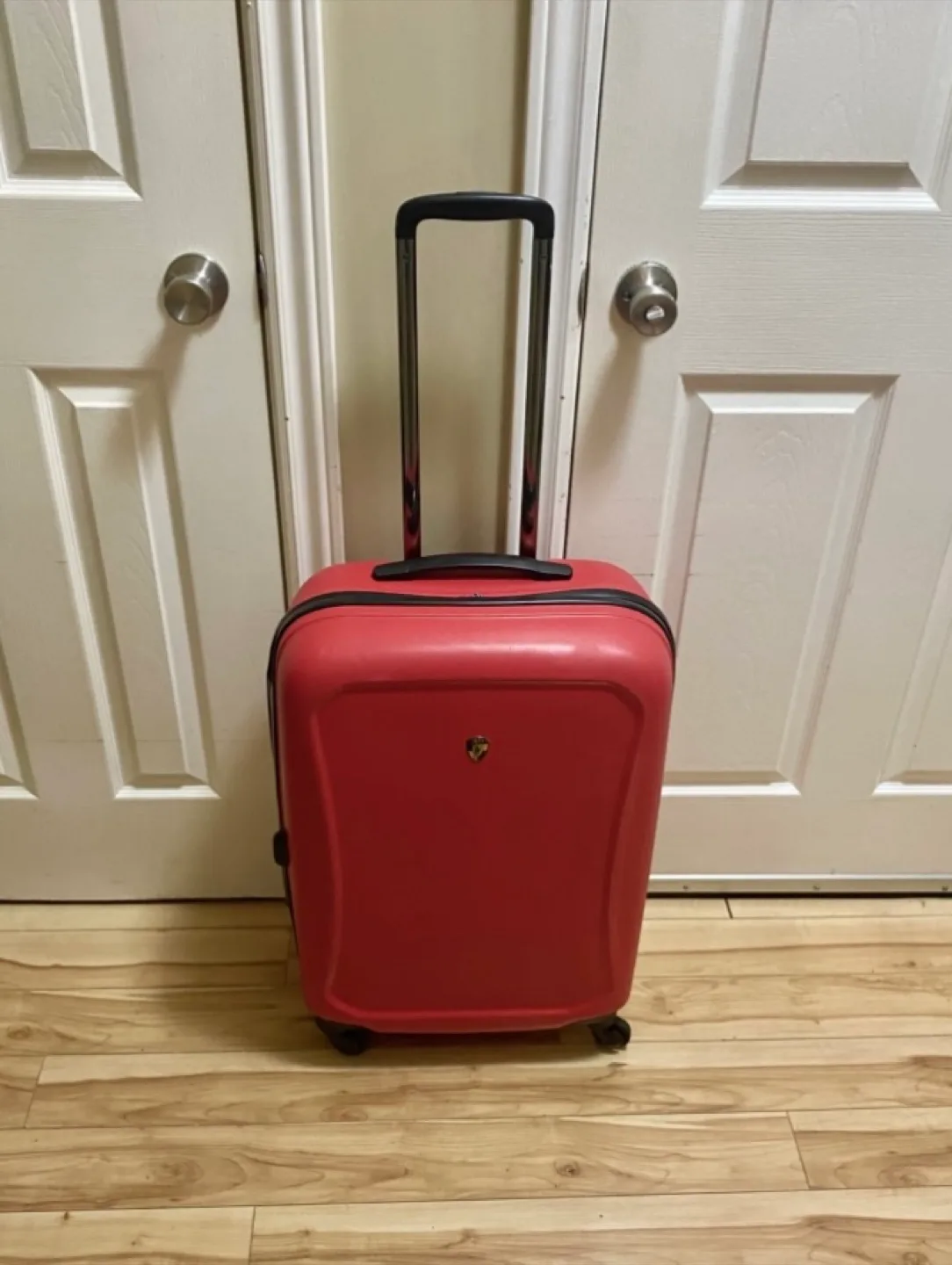 (Large) Heys Hard Luggage thumbnail