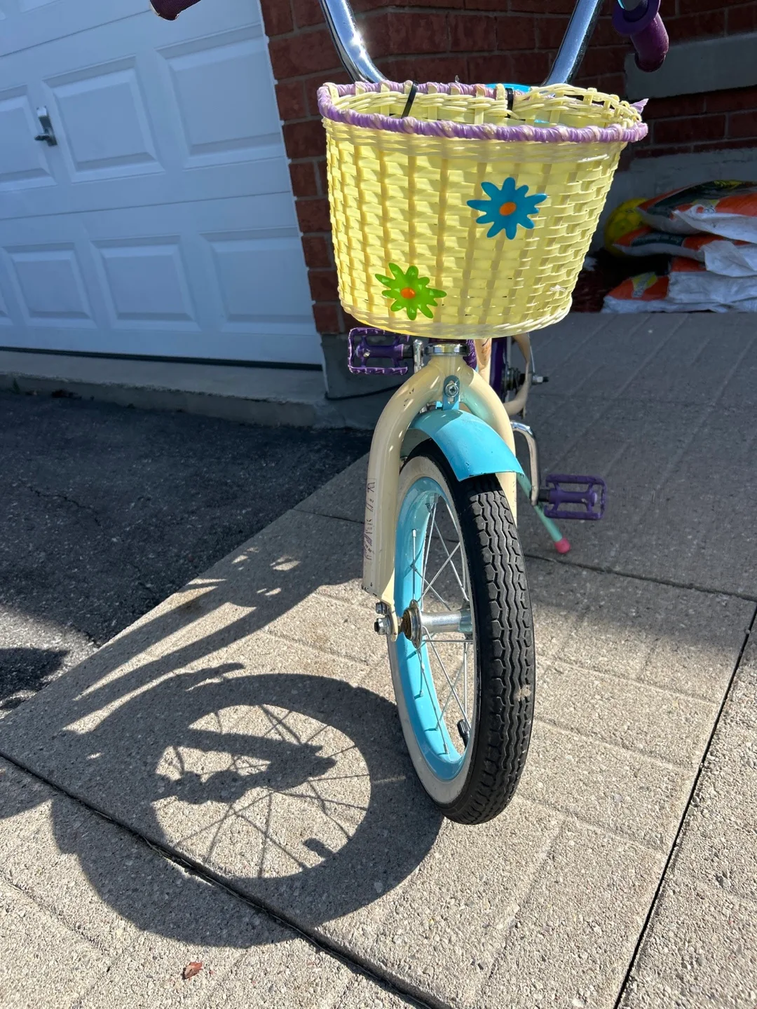 Journey Girls 14” Kids Bike with Basket image indicator(2)