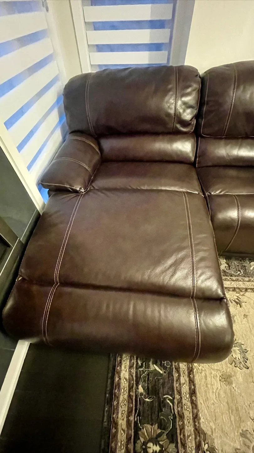 Brown Leather Reclining Sectional Sofa image indicator(8)