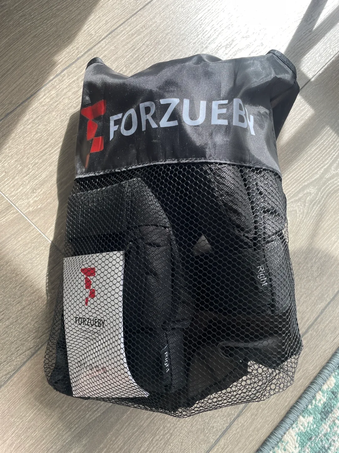 Protective Gear Set - Knee and Elbow Pads image indicator(4)