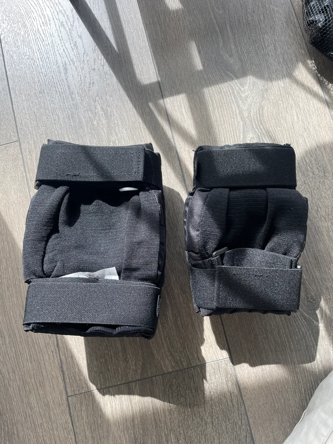 Protective Gear Set - Knee and Elbow Pads image indicator(2)