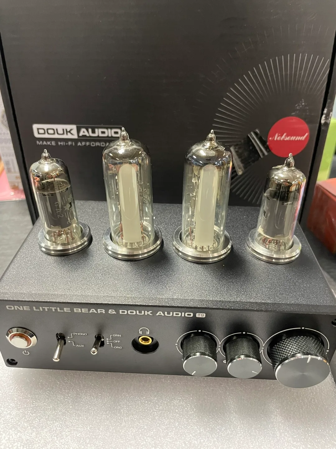 Douk Audio T9 Vacuum Tube Phono Stereo Turntable Preamplifier. image indicator(2)