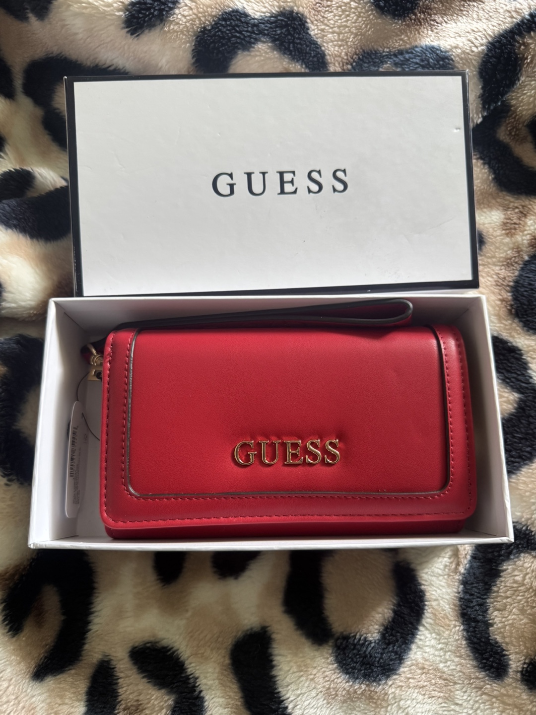 Brand New Guess Red Wallet Clutch - photo 2