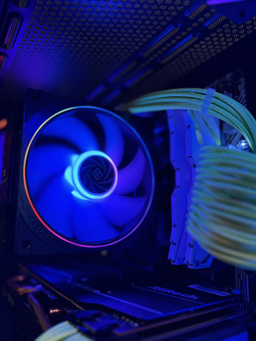 🍀EMERALD🍀 RX 6700xt (3070 EQUIVALENT) GAMING PC - photo 2