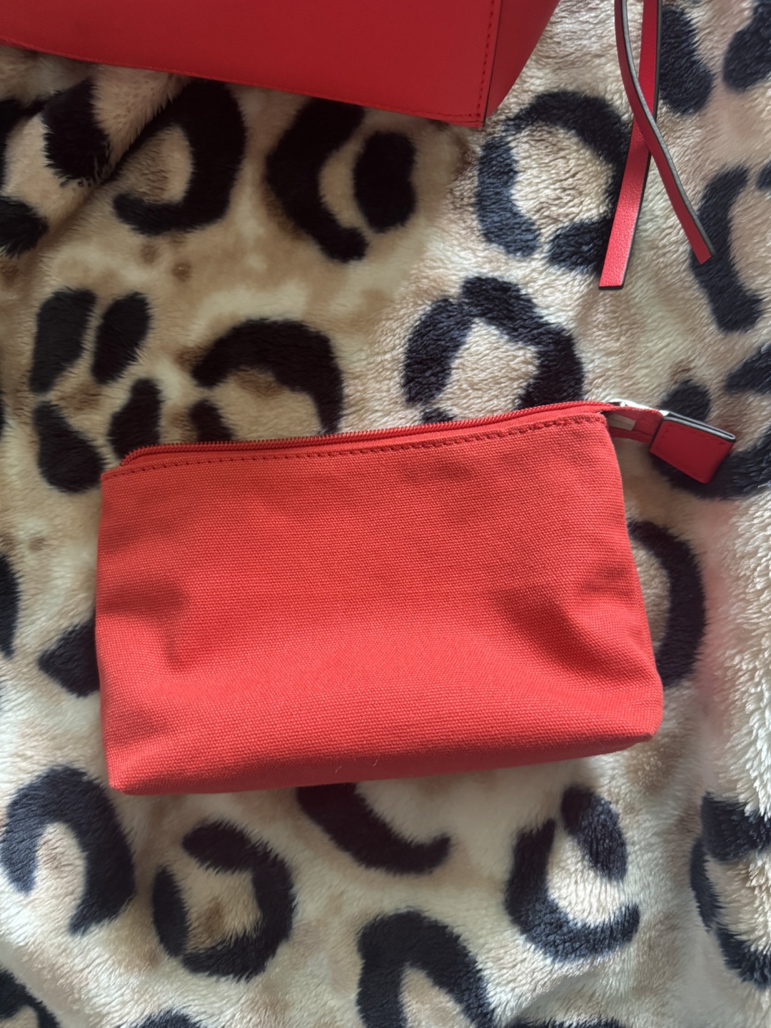 Red Handbag with Matching Cosmetic Pouch call it spring - photo 3