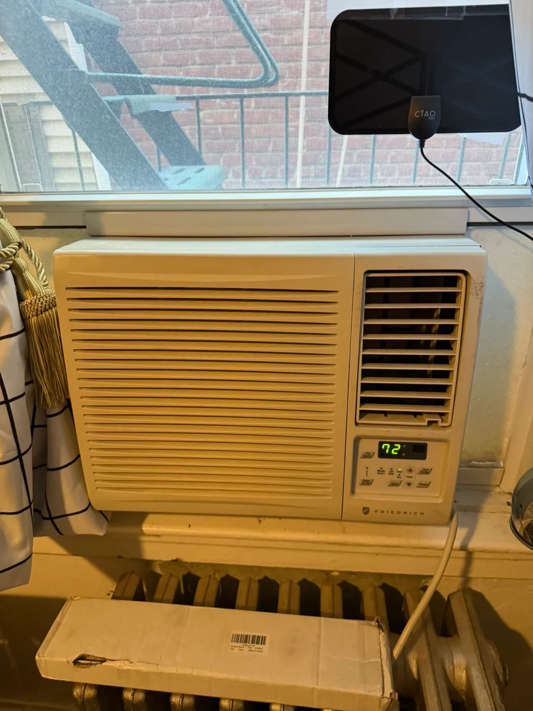 Friedrich CP08F10-A 7,800 BTU Window Air Conditioner thumbnail