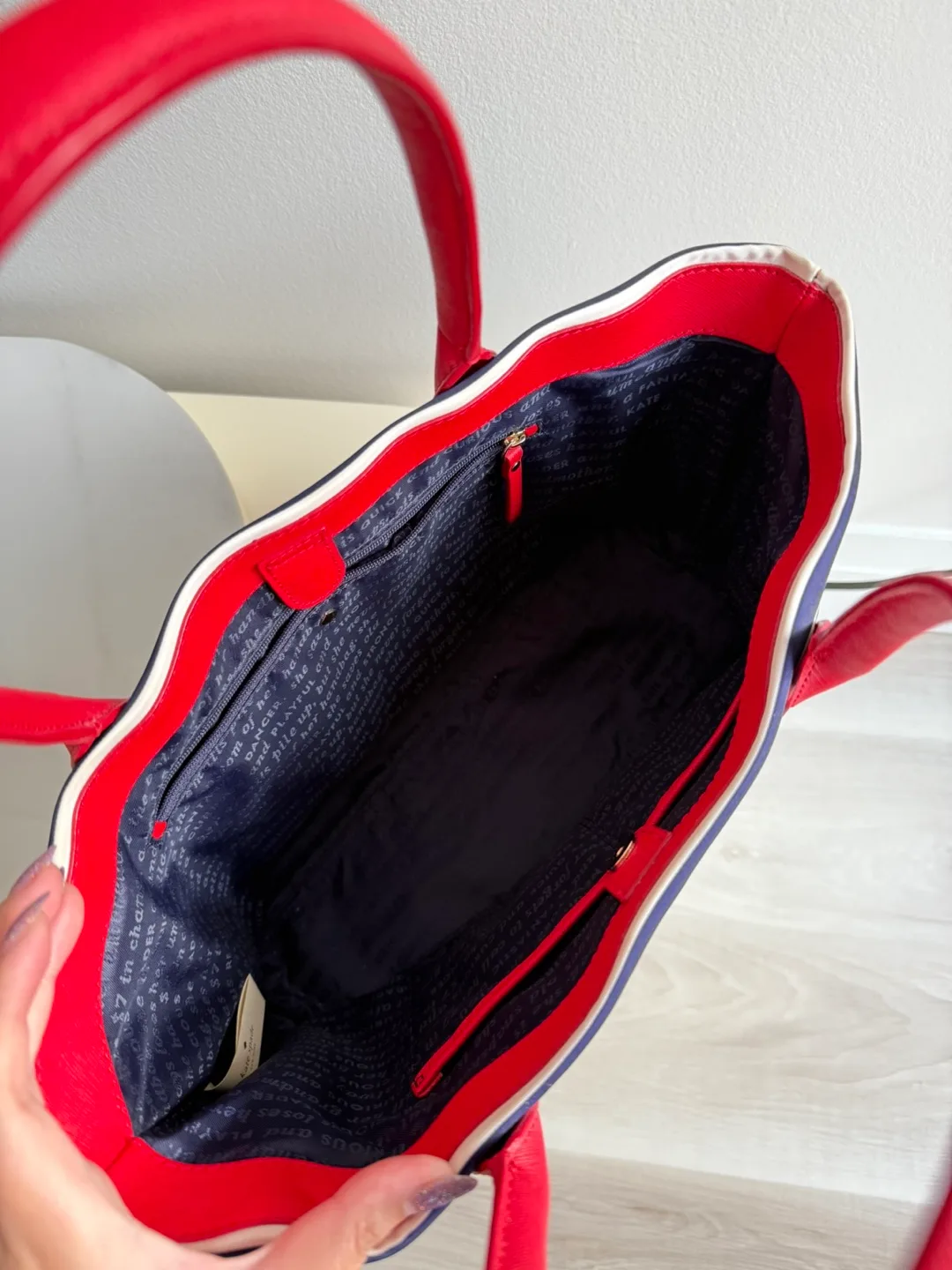 Kate Spade Tote Bag image indicator(4)