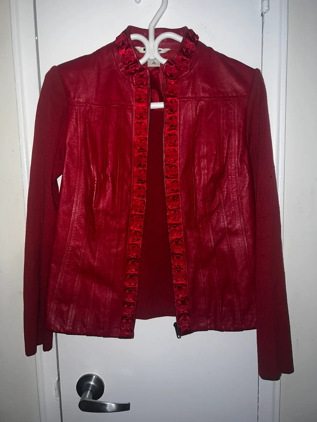 Peter Nygard Red Leather Ruffled Studded Jacket Sz 8 image indicator(3)