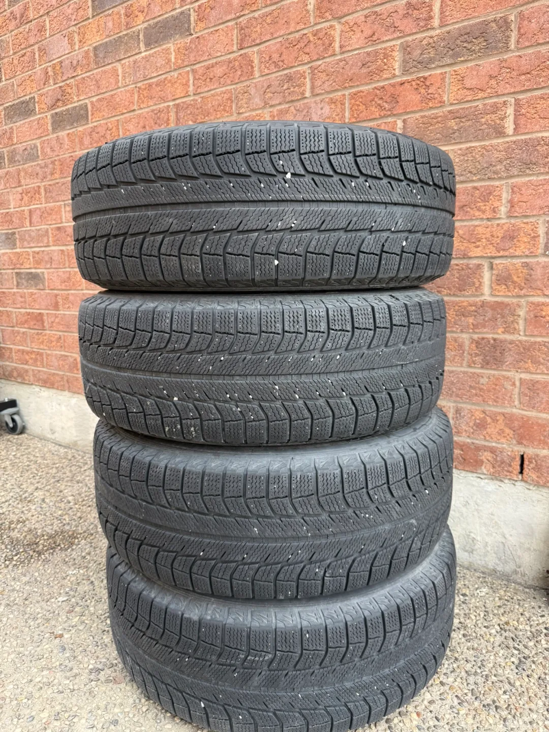 Michelin Latitude X-Ice Winter Tires with Rims - 215/65R17 image indicator(5)