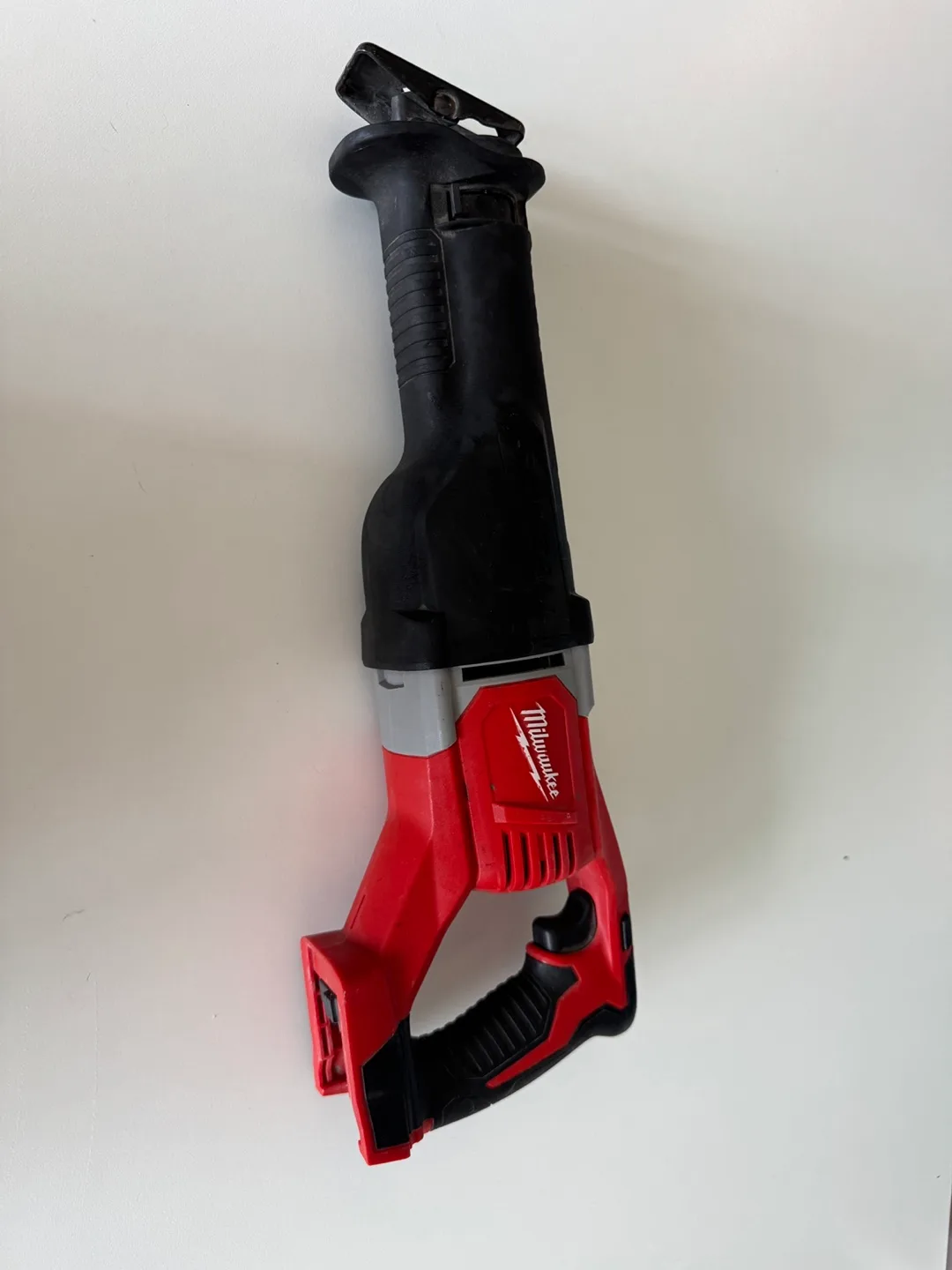 Milwaukee Tool Reciprocating Saw l Sawzall thumbnail
