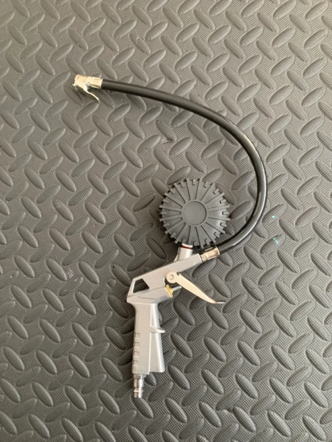 Portable Tyre Inflator with Pressure Gauge thumbnail