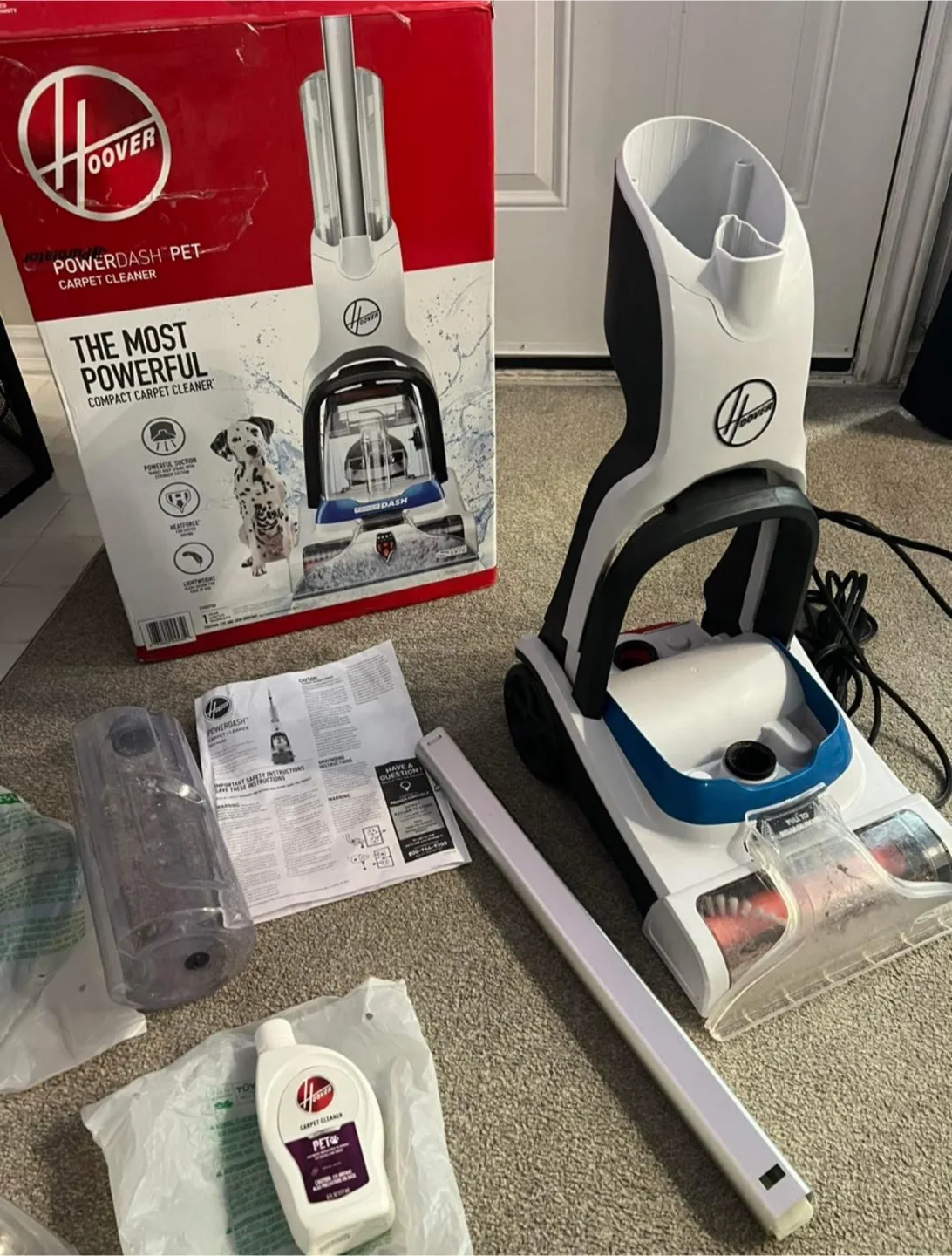 Hoover Compact Carpet Cleaner w/ Shampoo image indicator(4)