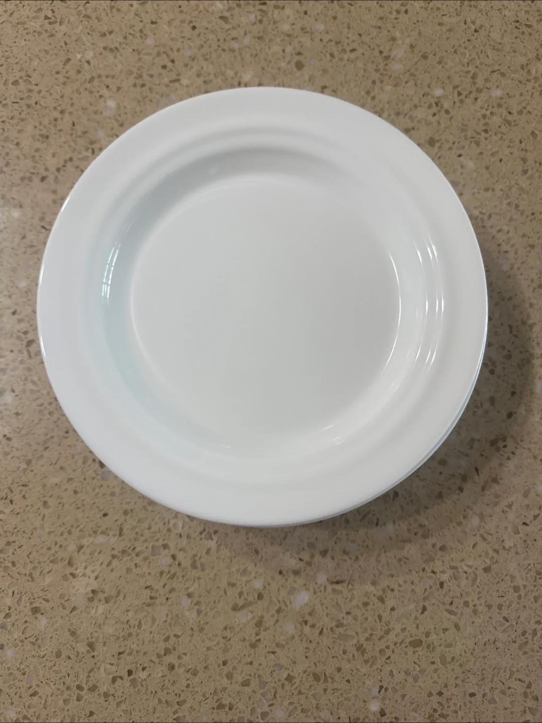 White Dinnerware Set - Bowls and Plates image indicator(3)