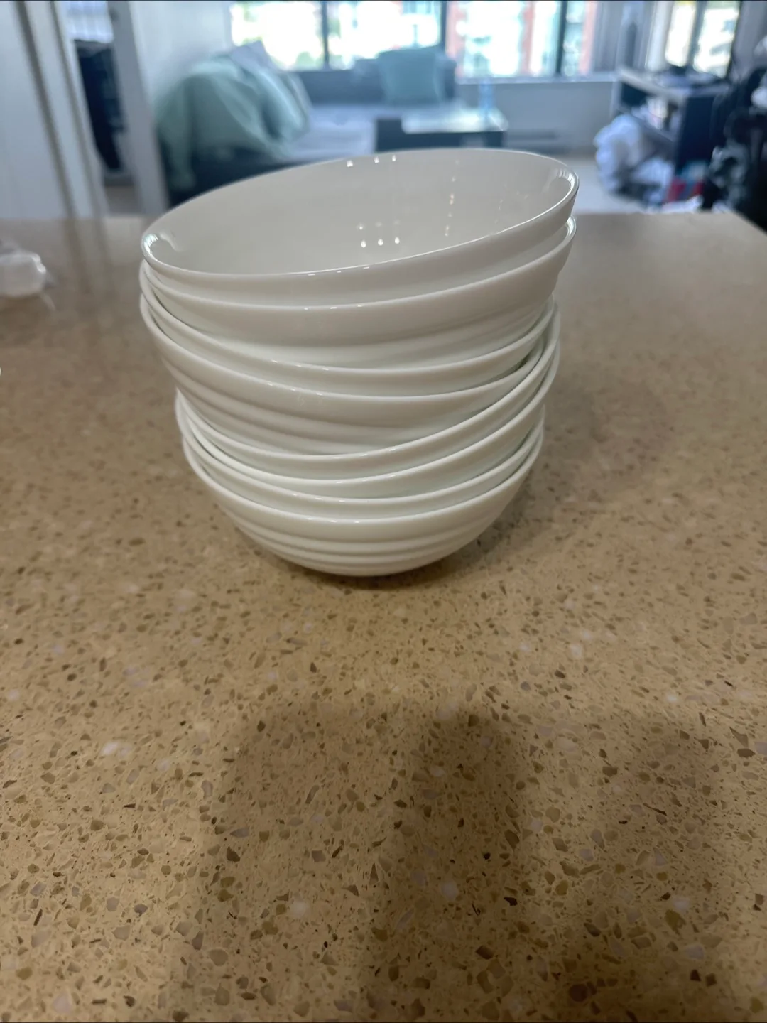 White Dinnerware Set - Bowls and Plates image indicator(2)