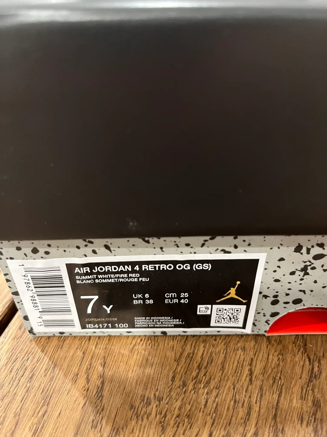 Jordan 4 White Cement Size 7y image indicator(7)