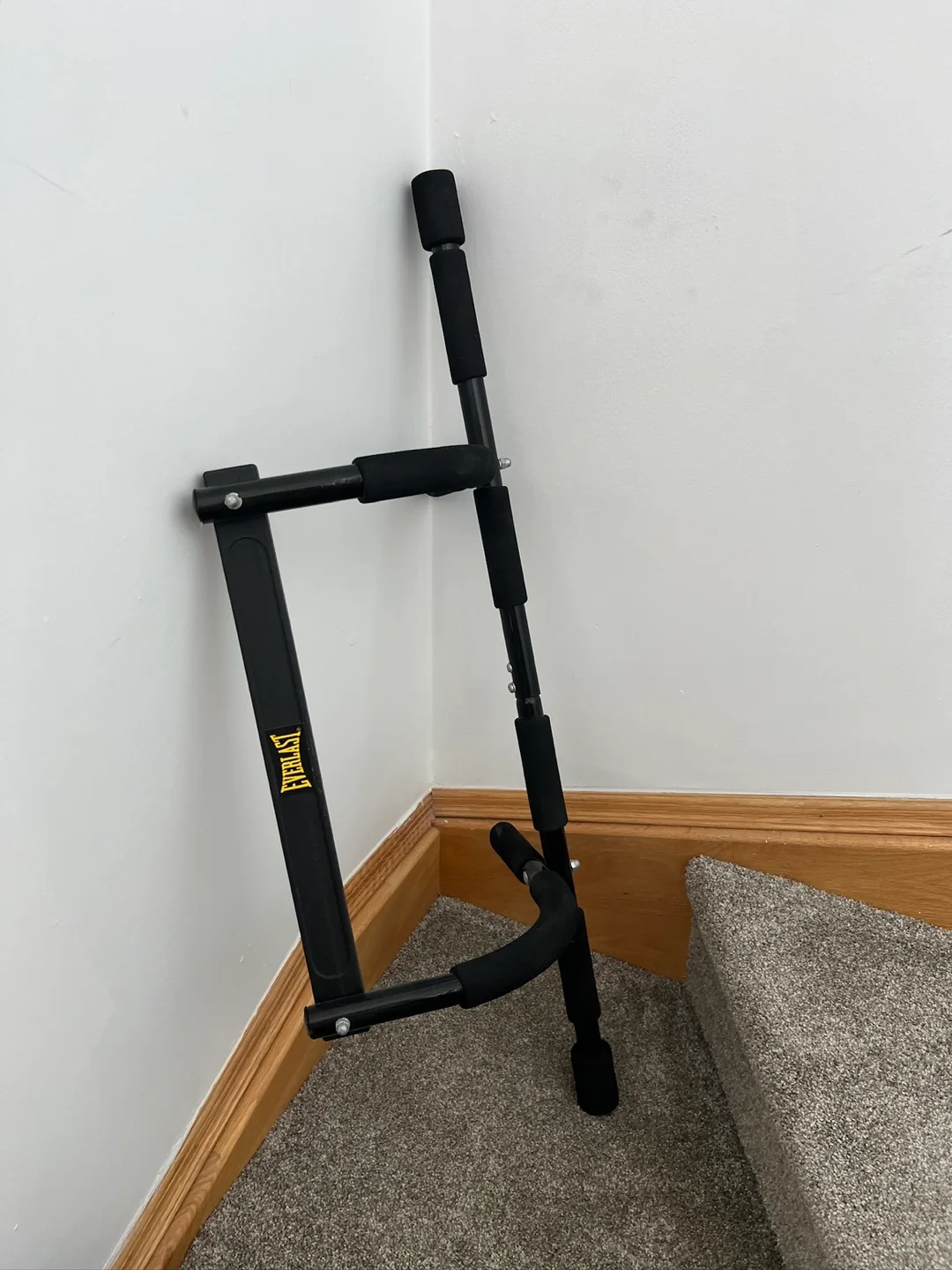 Everlast Power Tower Pull-Up Bar thumbnail