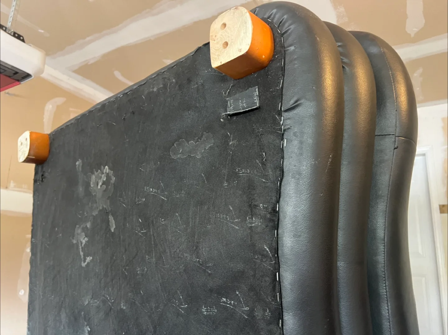 3 seater sofa- Read Description please image indicator(4)