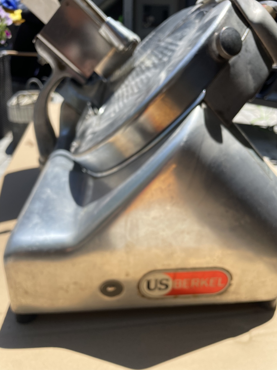 Vintage Berkel Model 830 Meat Slicer - photo 2