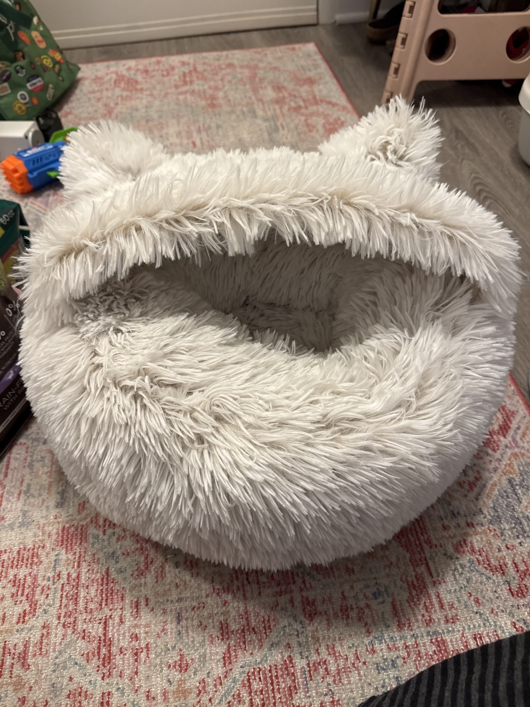 Small, Fluffy Cave-Like Pet Bed