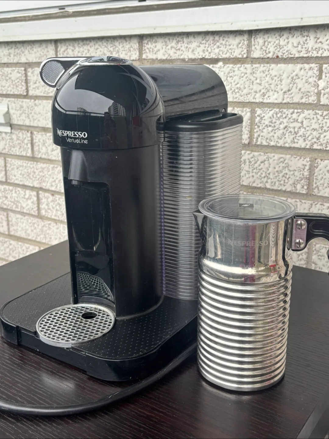 Nespresso VertuoLine Coffee Machine with Aeroccino Milk Frother thumbnail