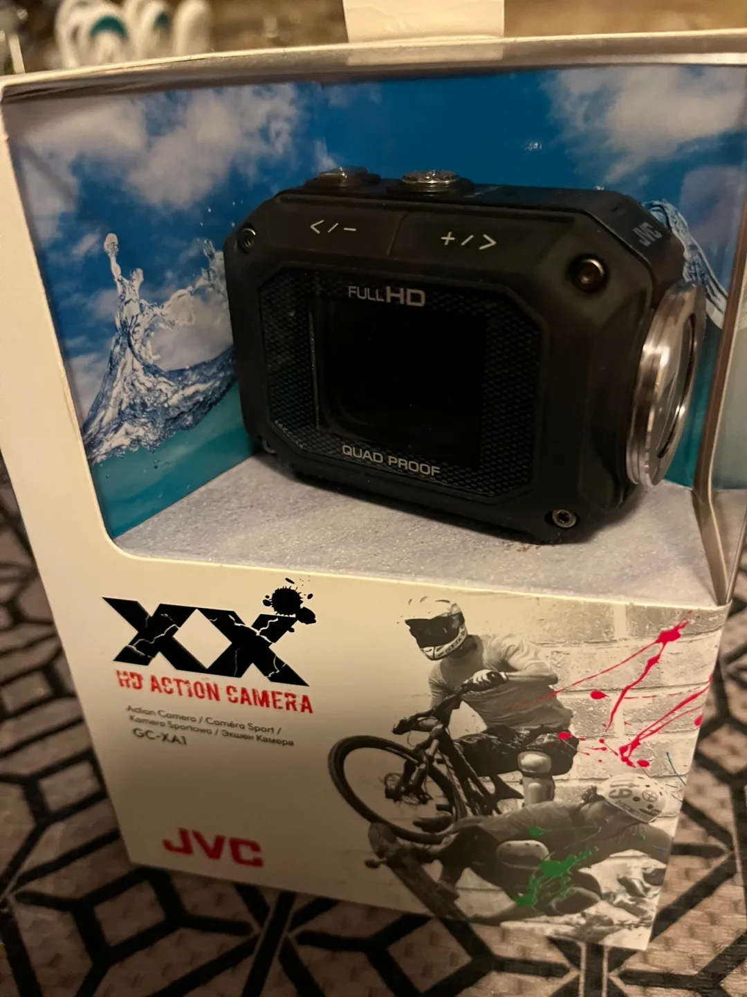 JVC GC-XA1 HD Action Camera - Quad Proof, Full HD thumbnail