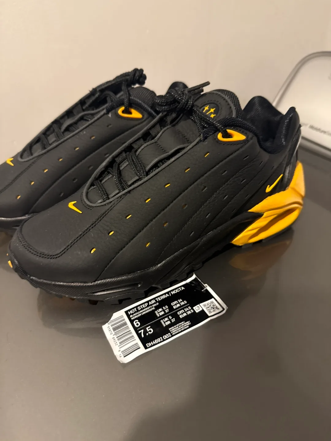 Nike Hot Step Air Terra Noctua Shoes - Size 7.5 image indicator(2)