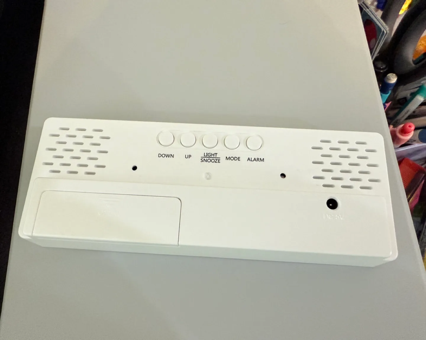 Digital LED Alarm Clock with Mirror Surface image indicator(3)