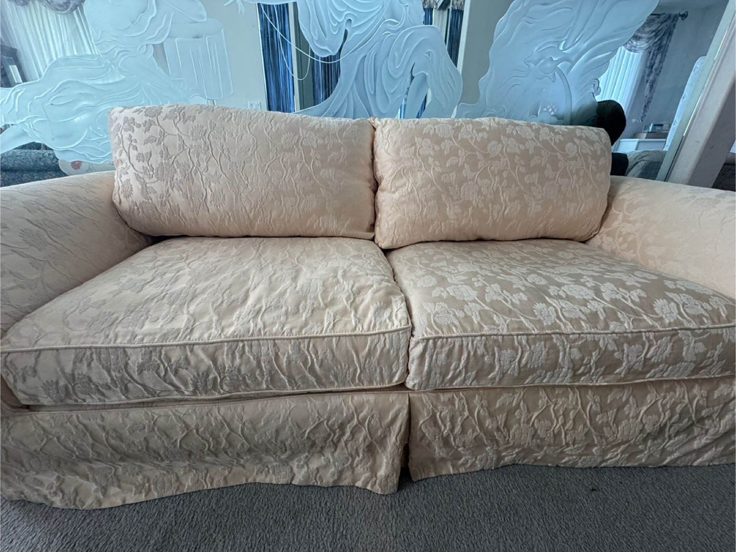 Cream-coloured loveseat with floral pattern - photo 5