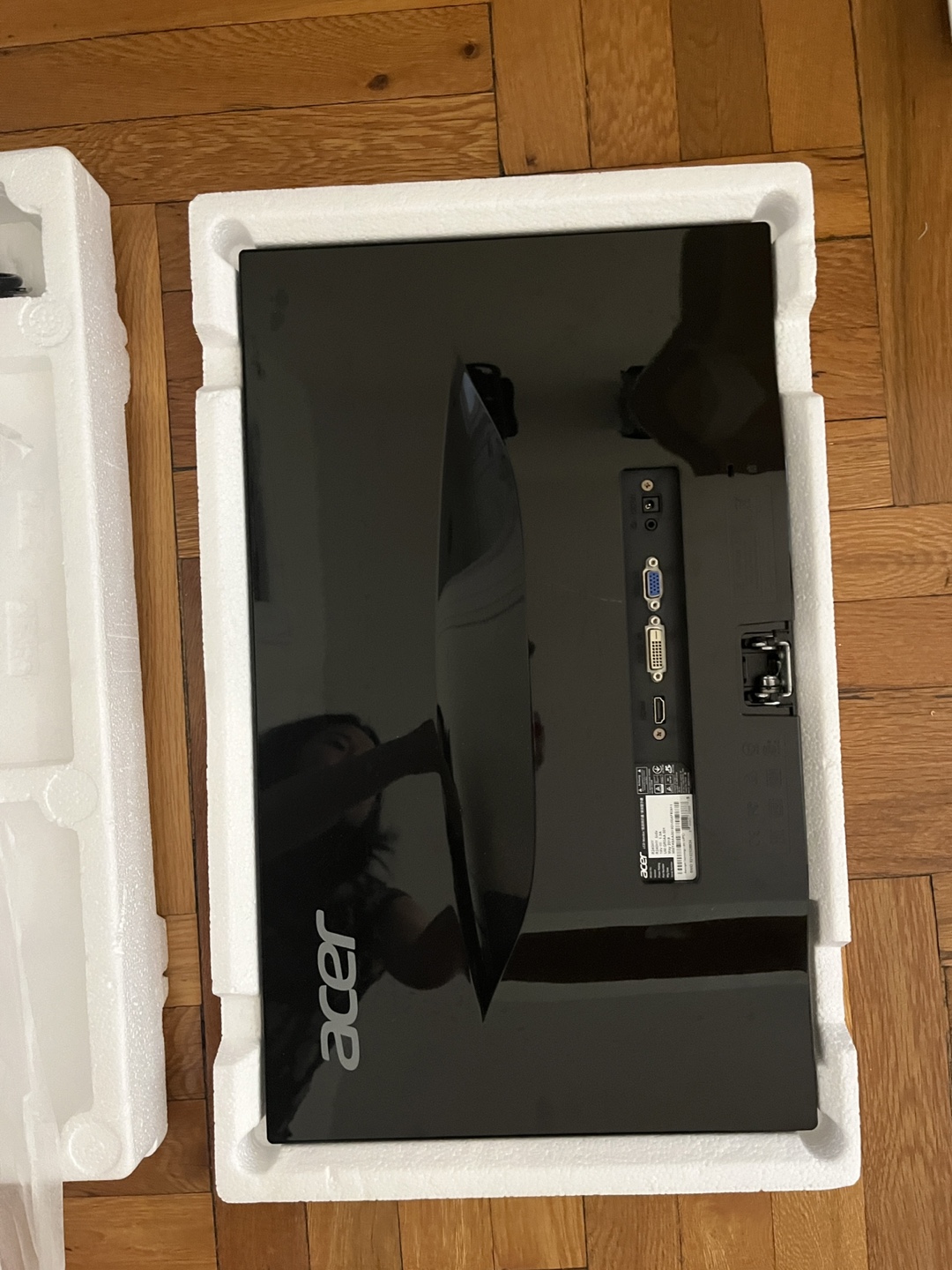 Acer monitor (24-inch) - photo 5