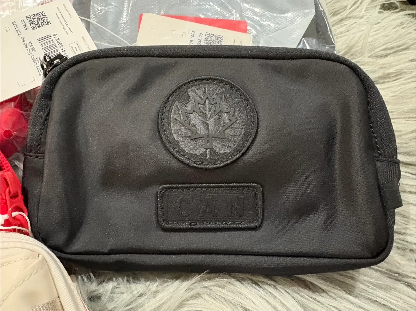 Lululemon x Canada Olympic Team Belt Bag - 3 colours image indicator(5)
