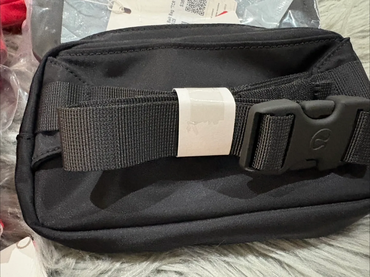 Lululemon x Canada Olympic Team Belt Bag - 3 colours image indicator(4)