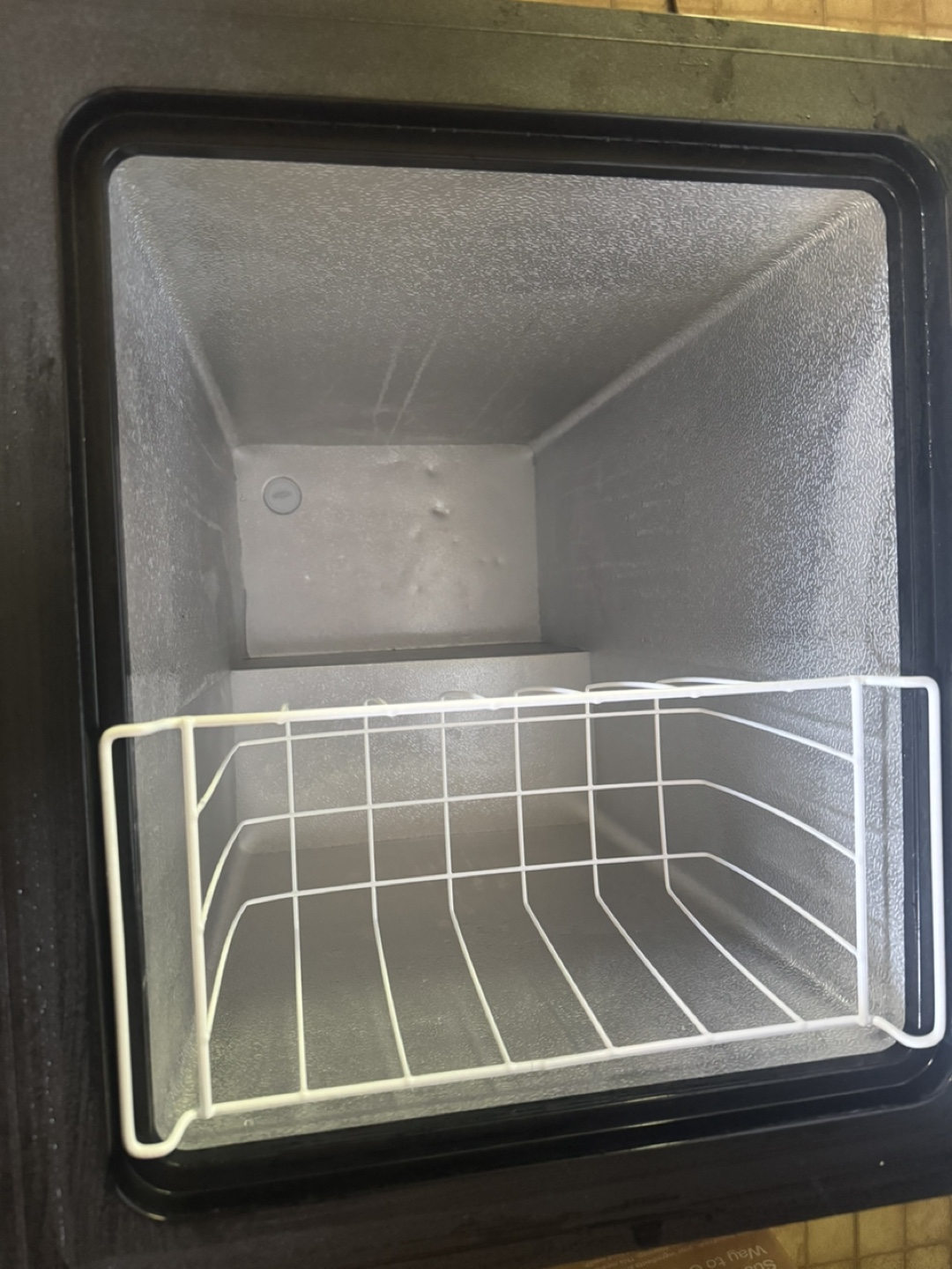 Arctic King 3.5 cu. ft. Chest Freezer - photo 5