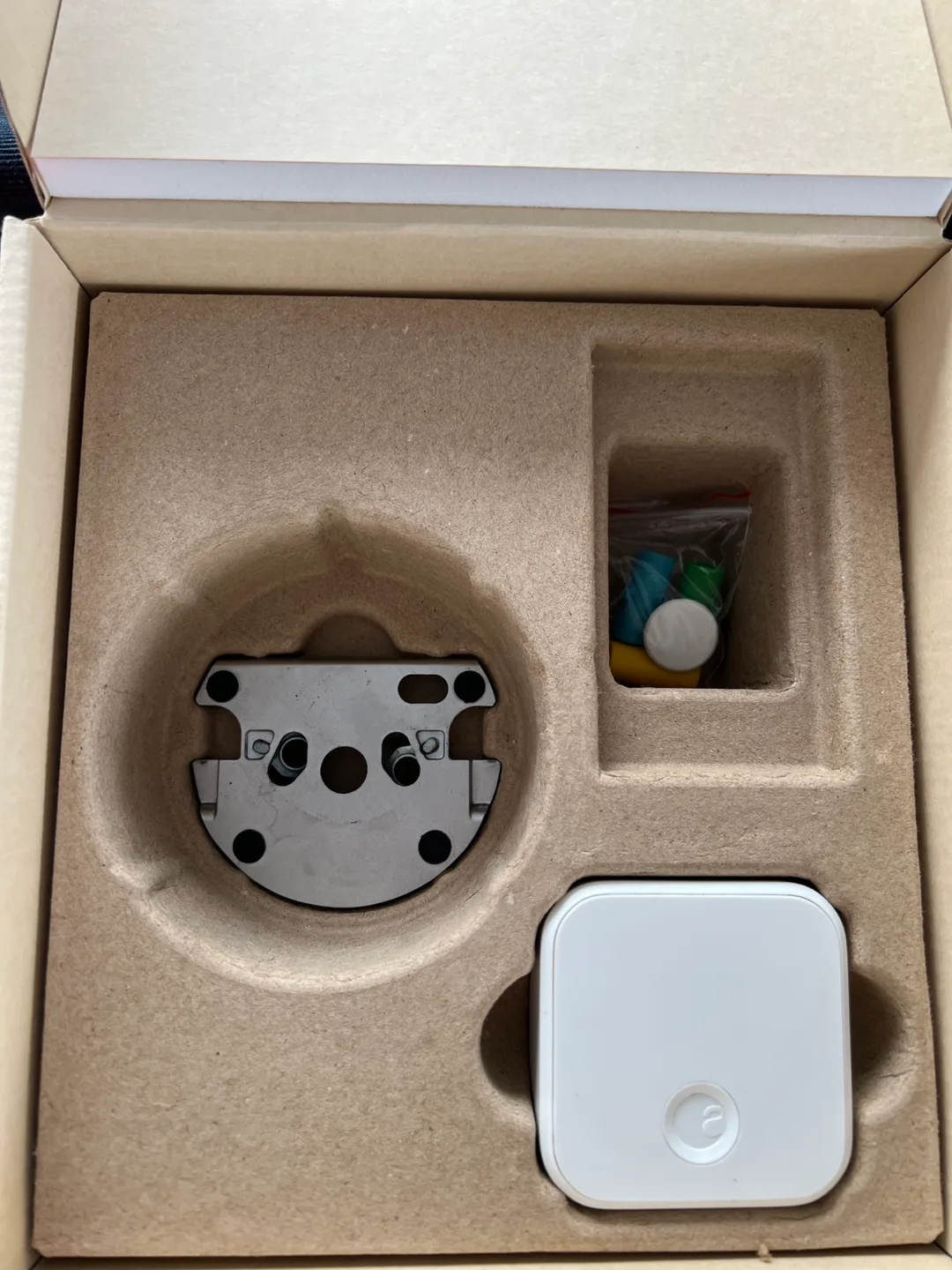 August Smart Lock Pro with Connect Wi-Fi Bridge image indicator(5)