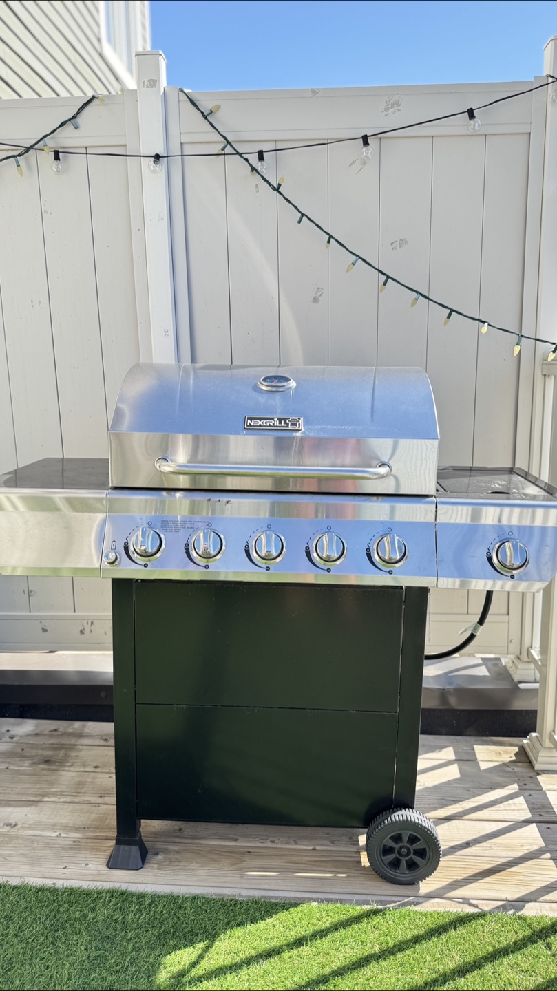 Nexgrill 5-Burner Gas Grill - photo 2