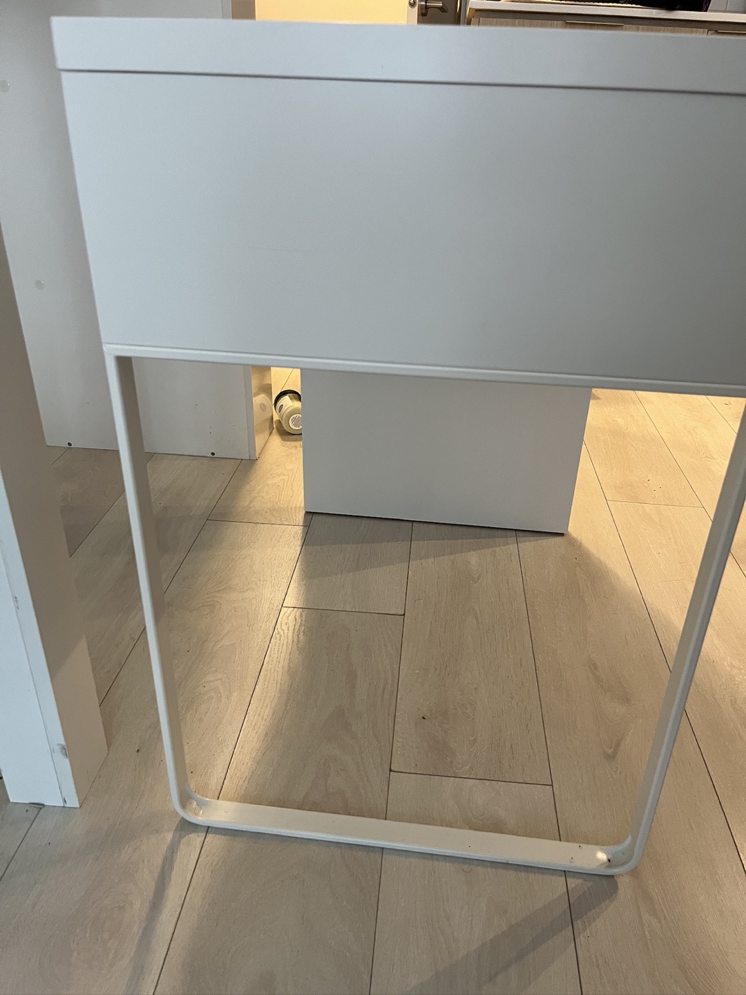 IKEA MICKE White Desk - photo 3