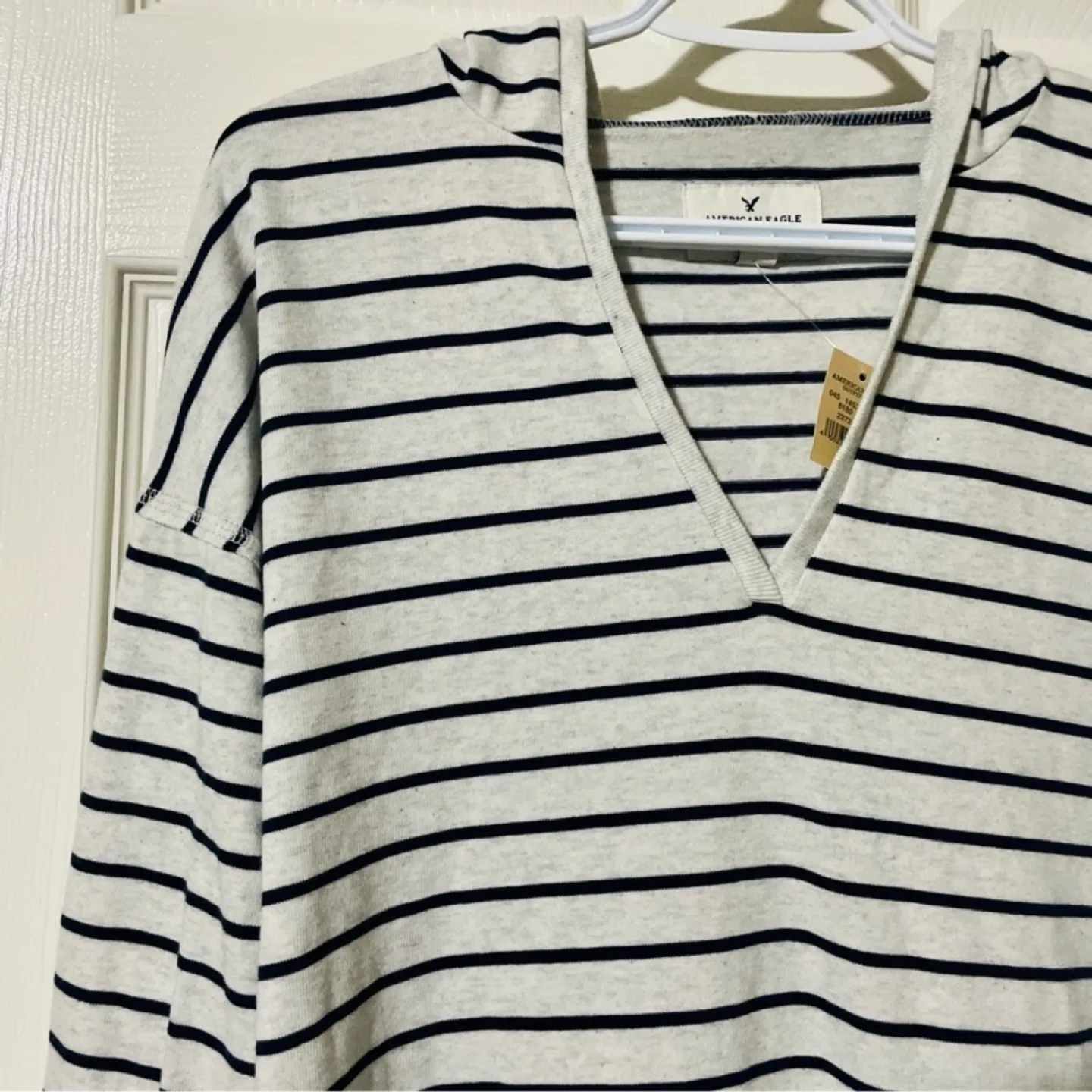 American Eagle Outfitters Hoodie image indicator(3)