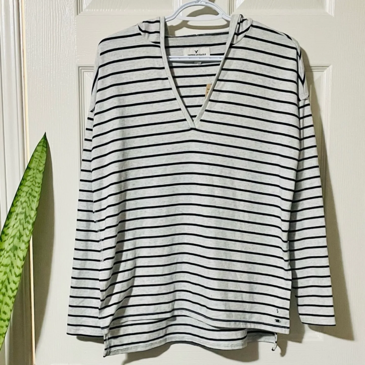 American Eagle Outfitters Hoodie image indicator(2)