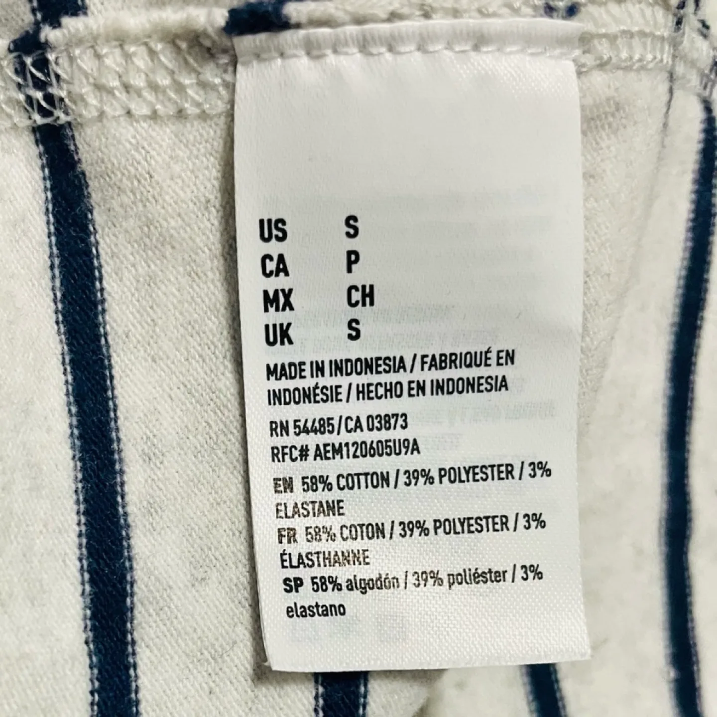 American Eagle Outfitters Hoodie image indicator(9)