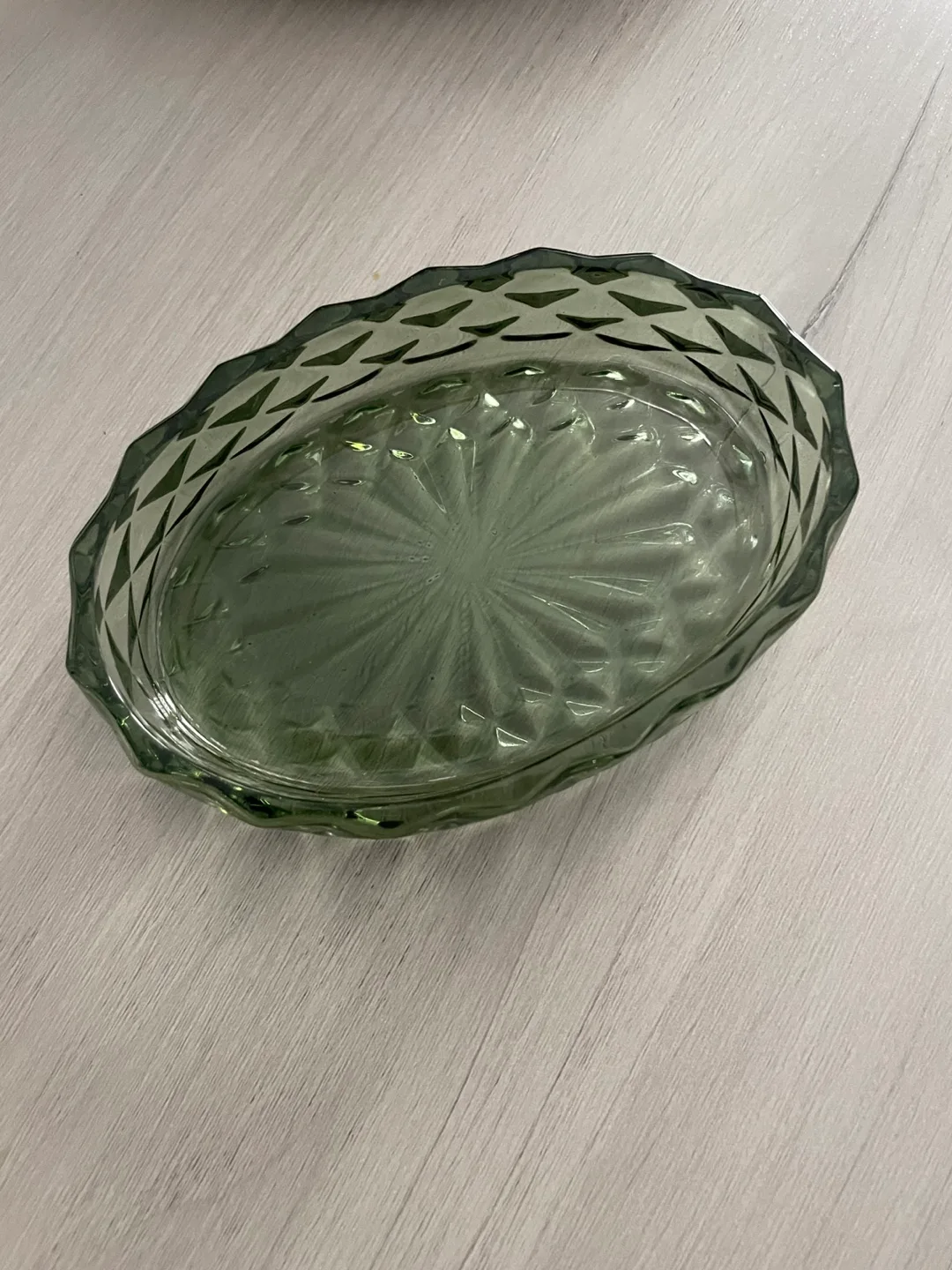 Beautiful Green Glass Bathroom Soap/Trinket Dish