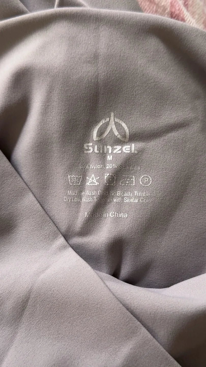 Women's Size Medium Light Grey Flare Yoga Pants image indicator(3)