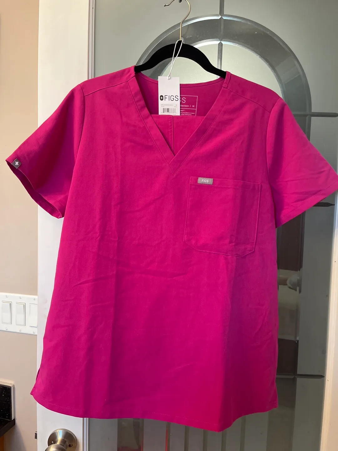 FIGS V-Neck Scrubs Top - Size M - Magenta thumbnail