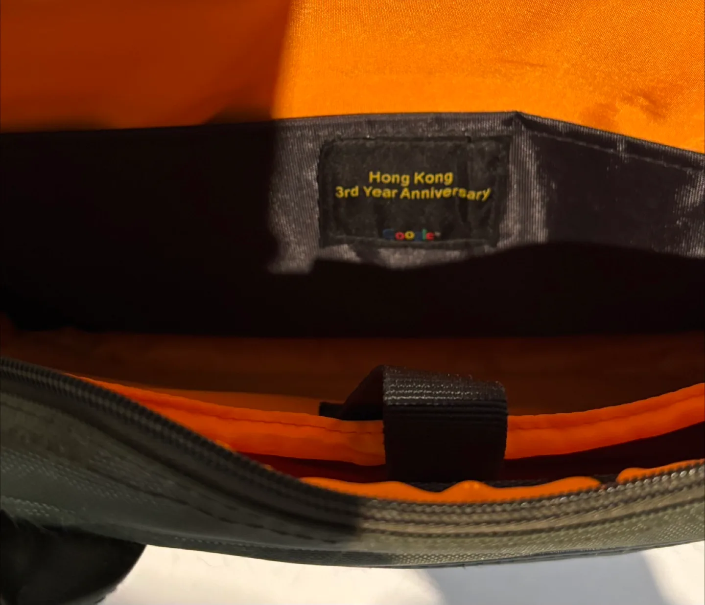 GOOGLE Computer Notebook Swag Bag Army Green image indicator(3)