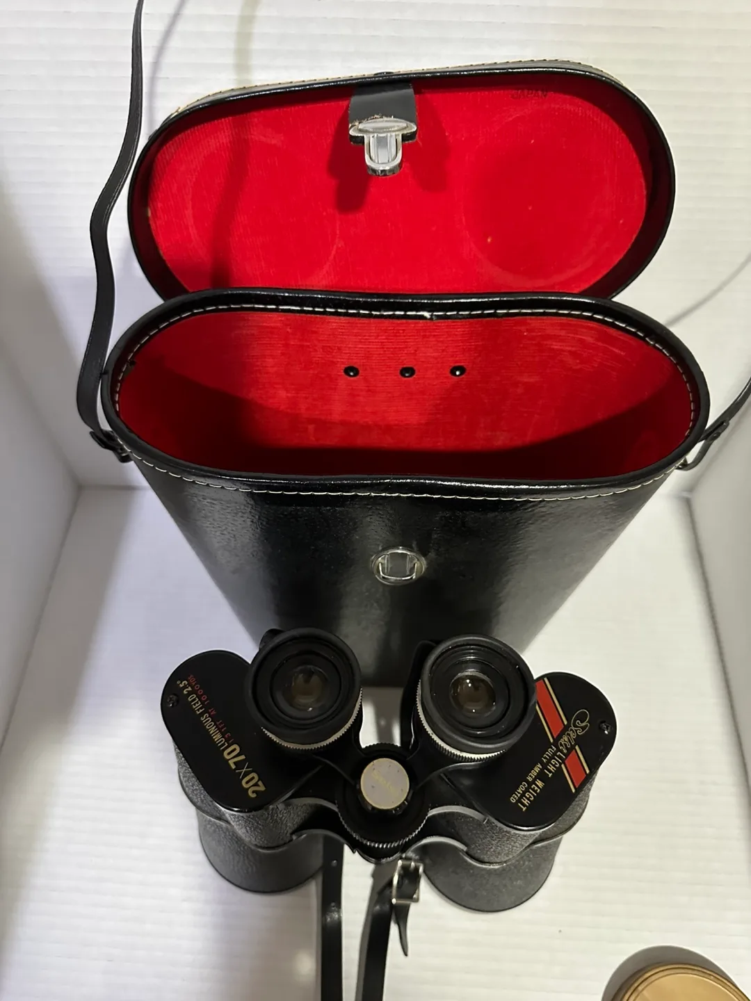 Vintage Selsi 20x70 Binoculars with Case image indicator(6)