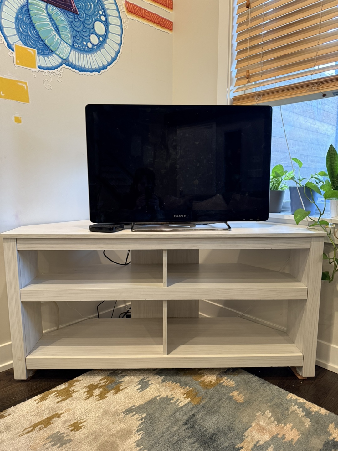Corner TV Stand