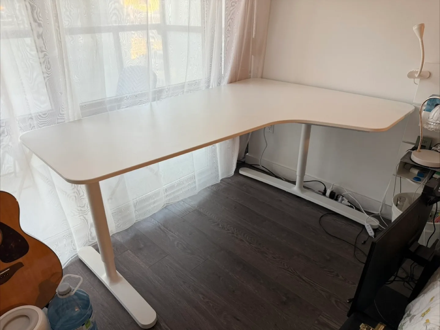 IKEA BEKANT desk thumbnail