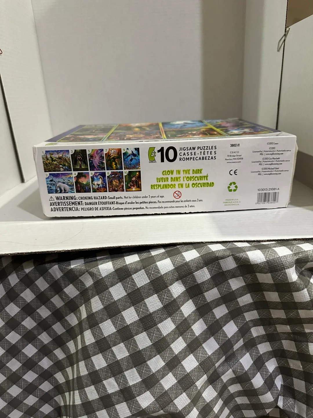 10 Glow-in-the-Dark Jigsaw Puzzles - Assorted Designs image indicator(2)