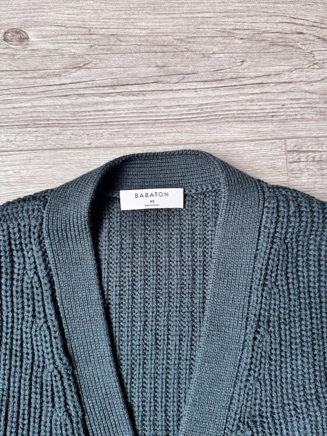 Babaton XS Cropped Cardigan - Dark Green - photo 2