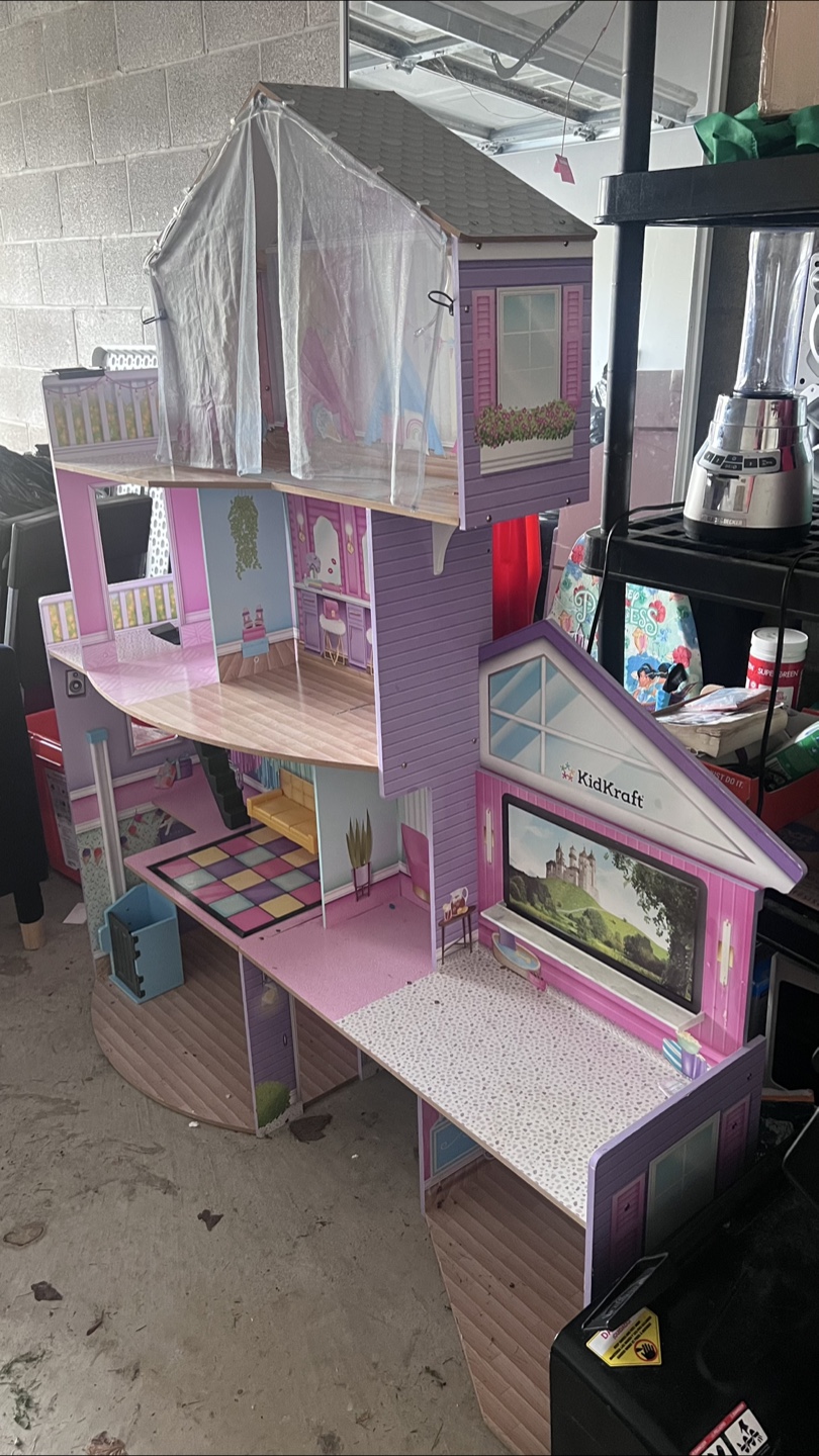 KidKraft Deluxe Dream House