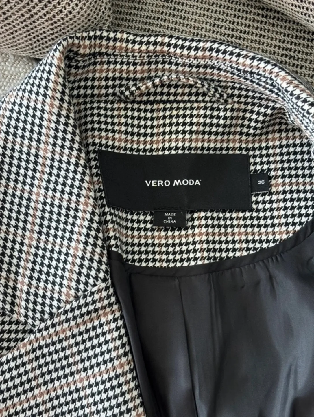 Vero Moda Houndstooth Blazer - Size 36 image indicator(2)